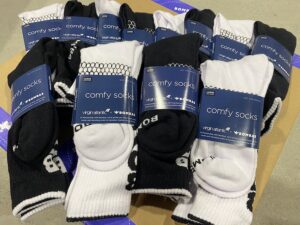Virgin Atlantic [Large] Vertical Bombas Logo Calf Socks Black and White