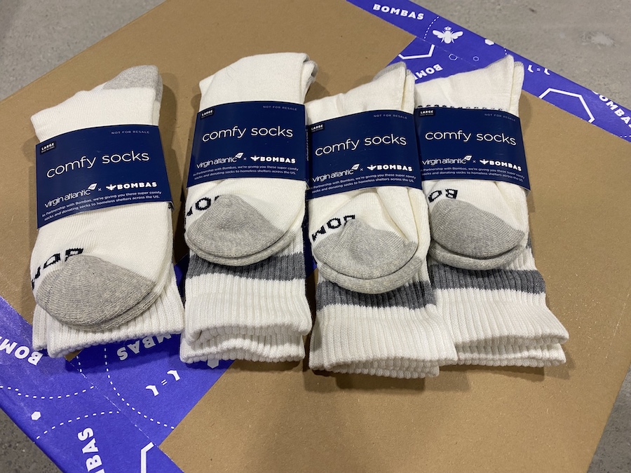Virgin Atlantic [Large] Vintage Stripe Calf Sock Gray and White